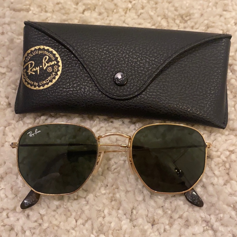 New hexagon Ray-Bans with case.